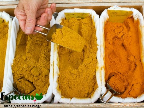 Hay diferentes tipos de curry, que van de más suave o dulce a picante